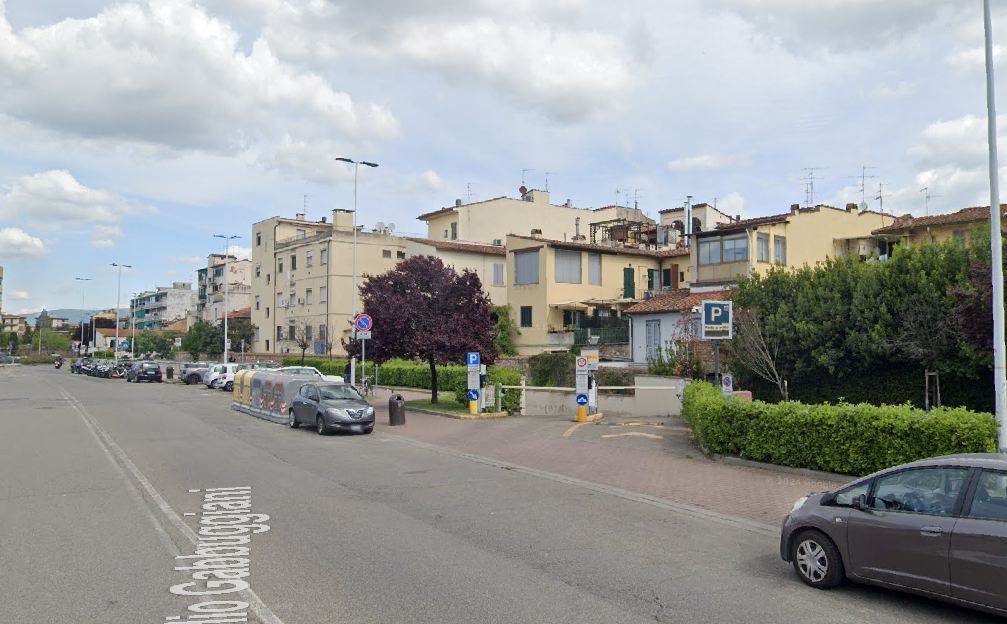 Leopolda Car Park Entrance